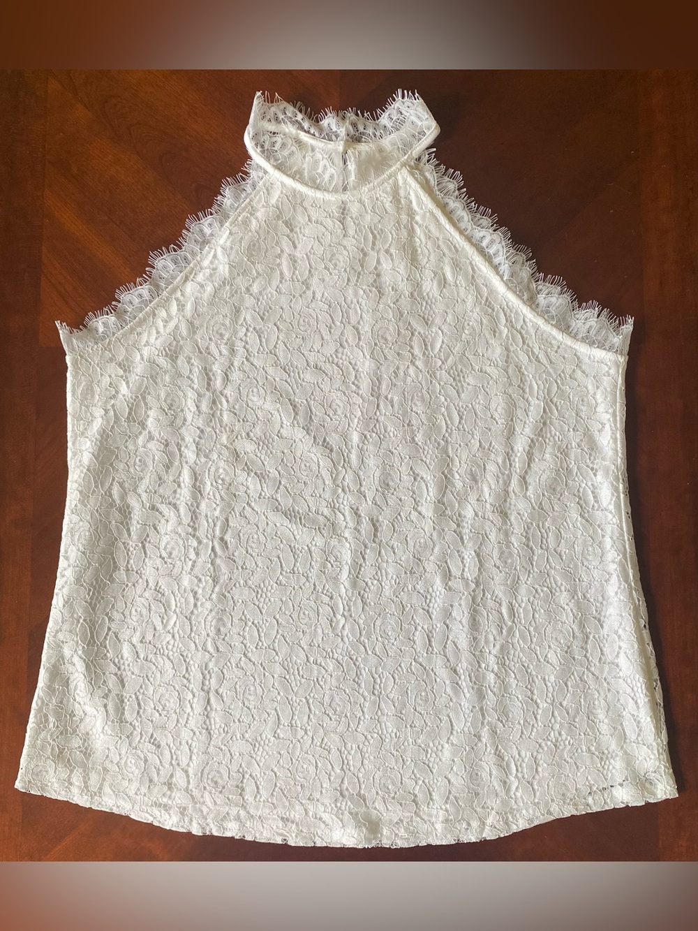 White NWOT Blouse Sleeveless Lacey - Picture 2 of 9